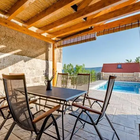 Rustic - Two Bedroom With Private Pool * Crivac