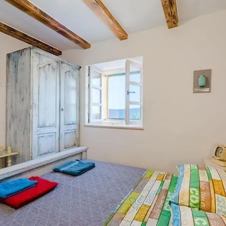 Rustic - Two Bedroom With Private Pool Holiday home Crivac