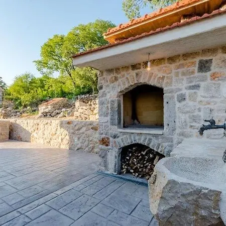 度假居 Rustic - Two Bedroom With Private Pool Crivac