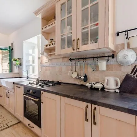 Rustic - Two Bedroom With Private Pool Crivac